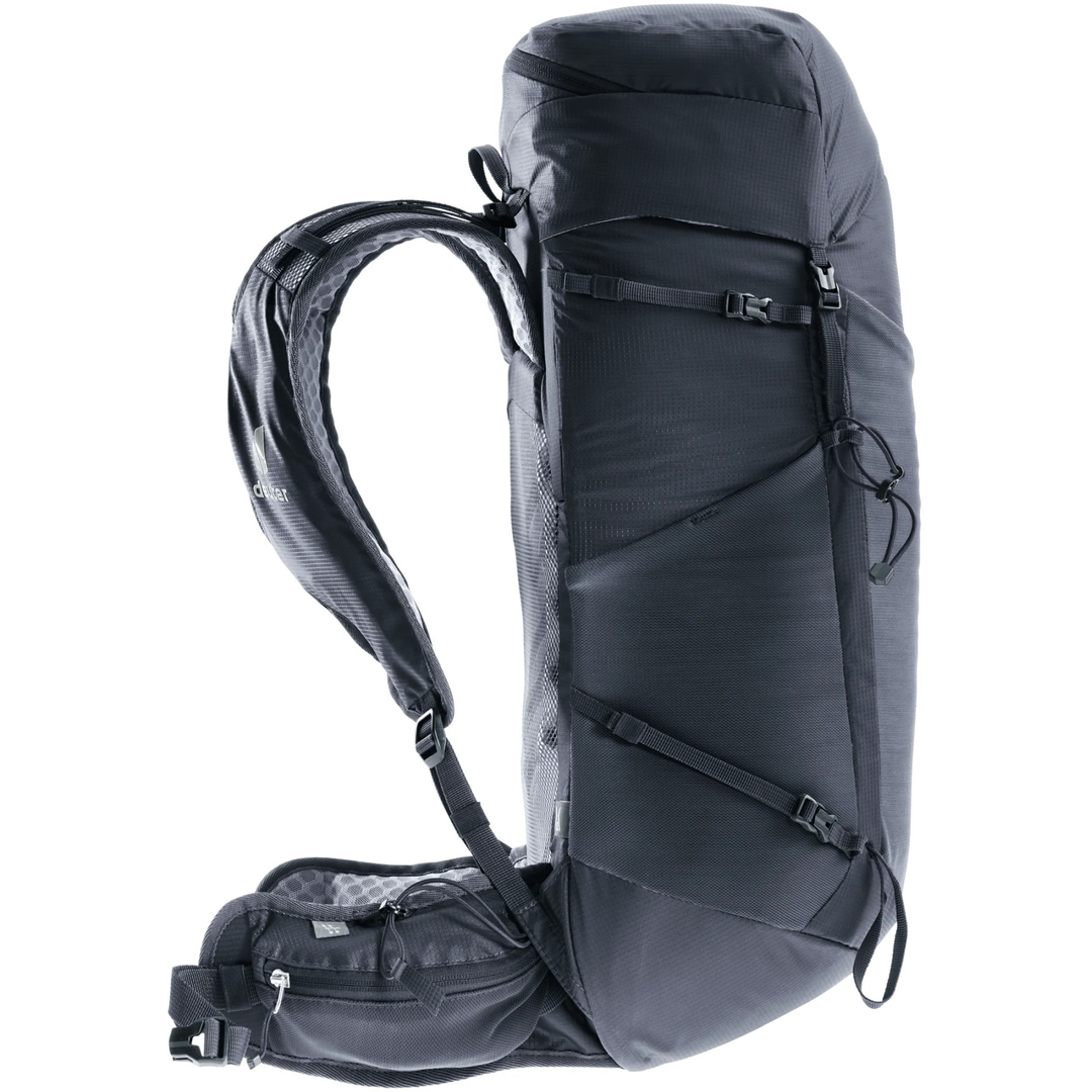 Lightweight Speed Lite Pro 28 SL hiking backpack with perforated straps and multiple pockets.