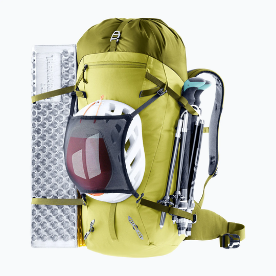 zaino Guide 30 leggero e versatile con materiale robusto, supporto casco integrato, porta piccozza, e cinghie ergonomiche regolabili.