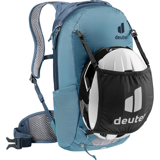 Zaino per bici deuter Race 12 con sistema Airstripes, tessuto riciclato, e anelli portacasco.