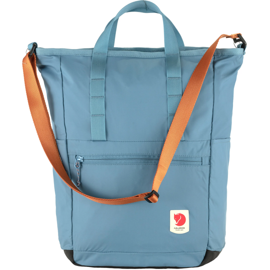 Lightweight and waterproof High Coast Totepack in recycled polyamide for everyday use and travel.