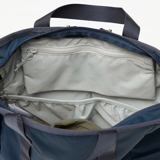 High Coast Totepack with laptop compartment and zipper pockets.