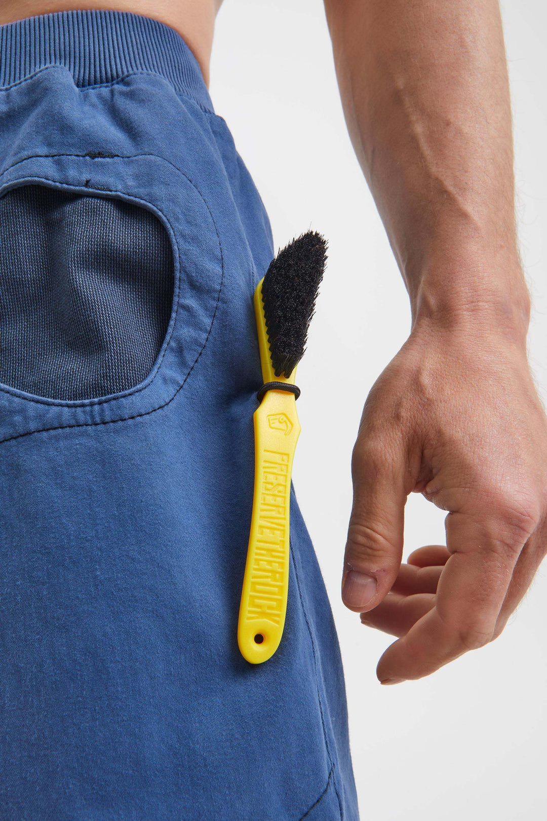 E9 Brush