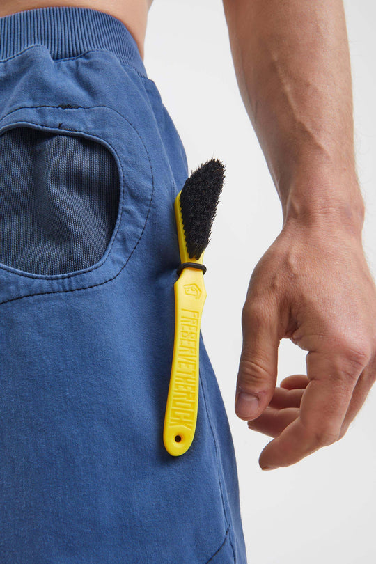E9 Brush