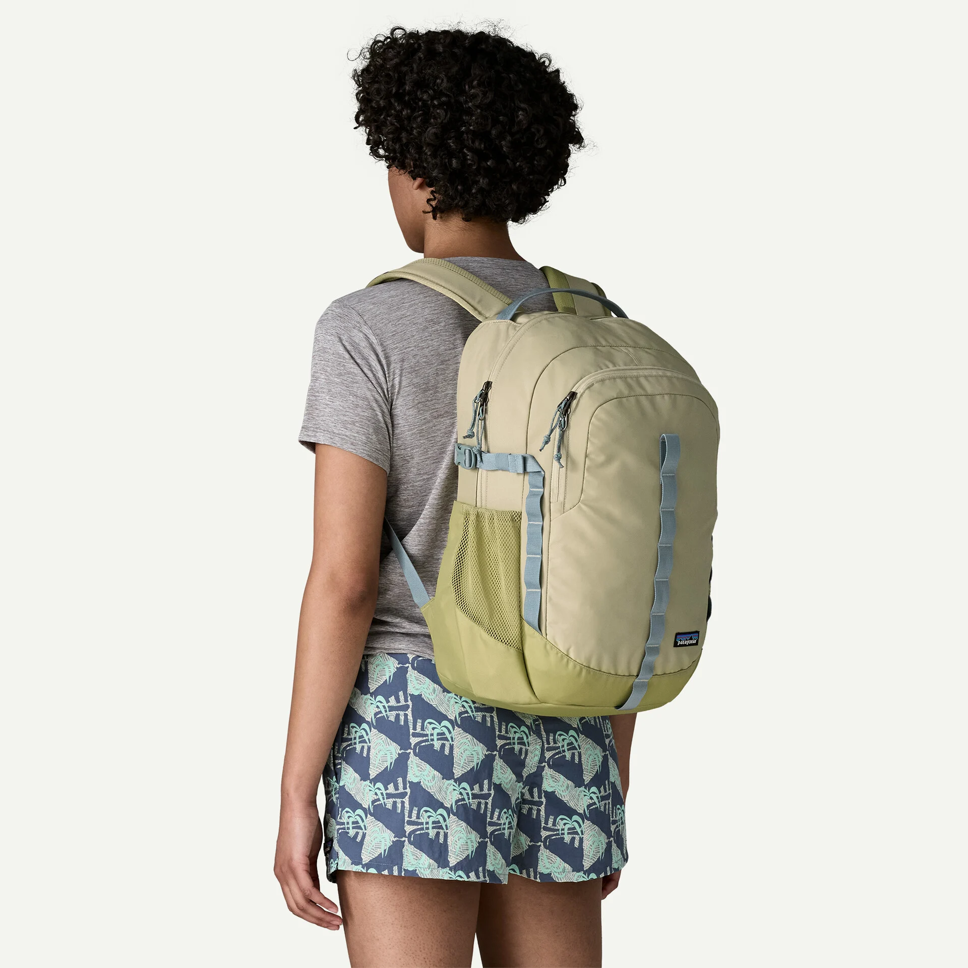 Refugio Day Pack 26L eco-friendly 26L backpack with padded laptop sleeve and hydration system