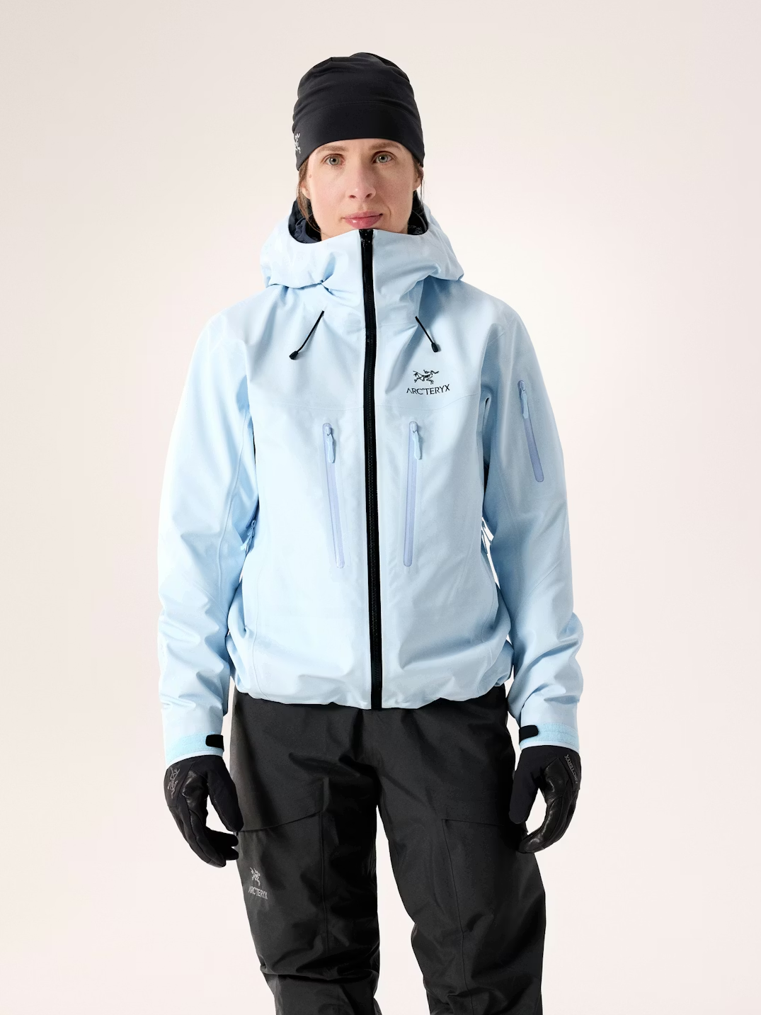 Alpha SV Jacket W in GORE-TEX PRO for alpine protection and breathability