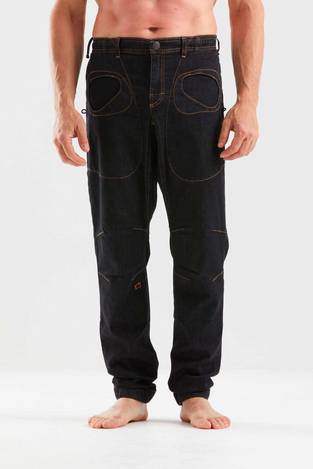 Pantaloni outdoor e climbing Rondo Denim in denim resistente slim fit con dettaglio logo in eco-pelle, elastico interno e ricamo frontale, made in Italy