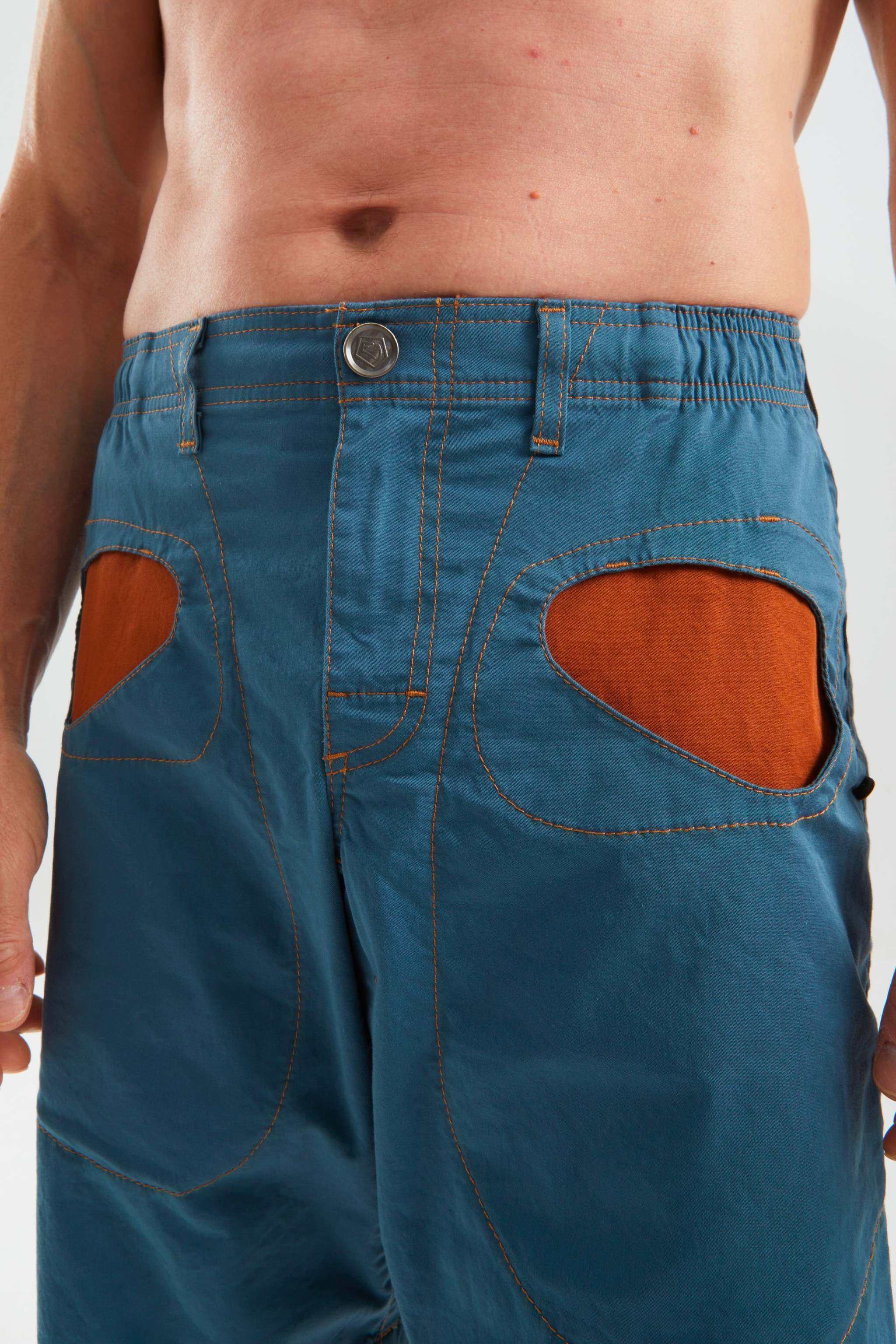 Shorts Rondo Short S in cotone biologico con design urbano e comfort per arrampicata