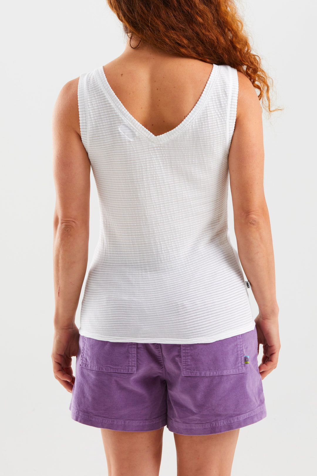 Canotta donna Nancy con ampia stampa decorativa, dettagli in jersey jacquard e vestibilità regular fit, made in Italy
