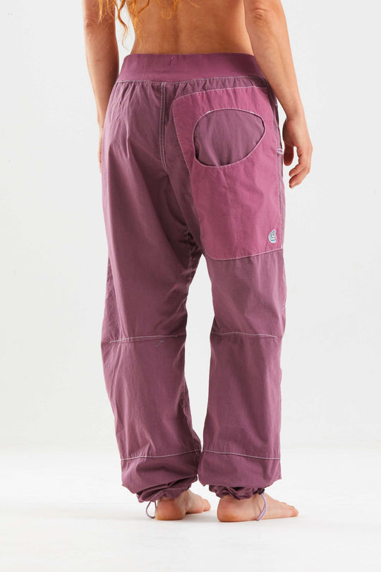 Pantaloni outdoor W Blat in popeline tecnico con cotone biologico, tasche a contrasto e vita regolabile