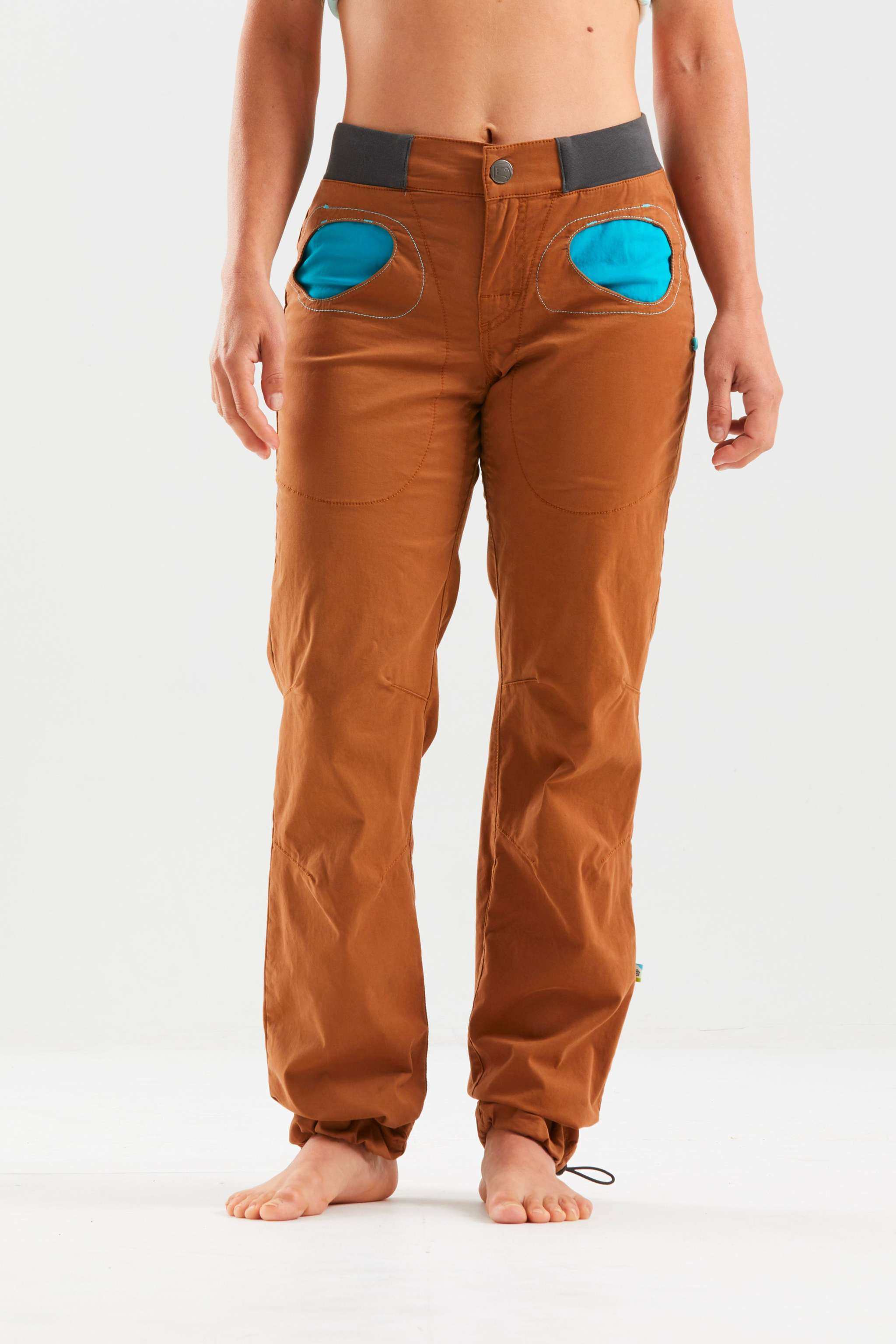 Onda Story elasticized organic cotton outdoor climbing pants with adjustable waist and slim fit design