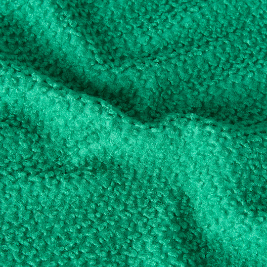 Donna che indossa la giacca Futurefleece Fz Hoodie leggera per alpinismo con mezza cerniera e maniche raglan