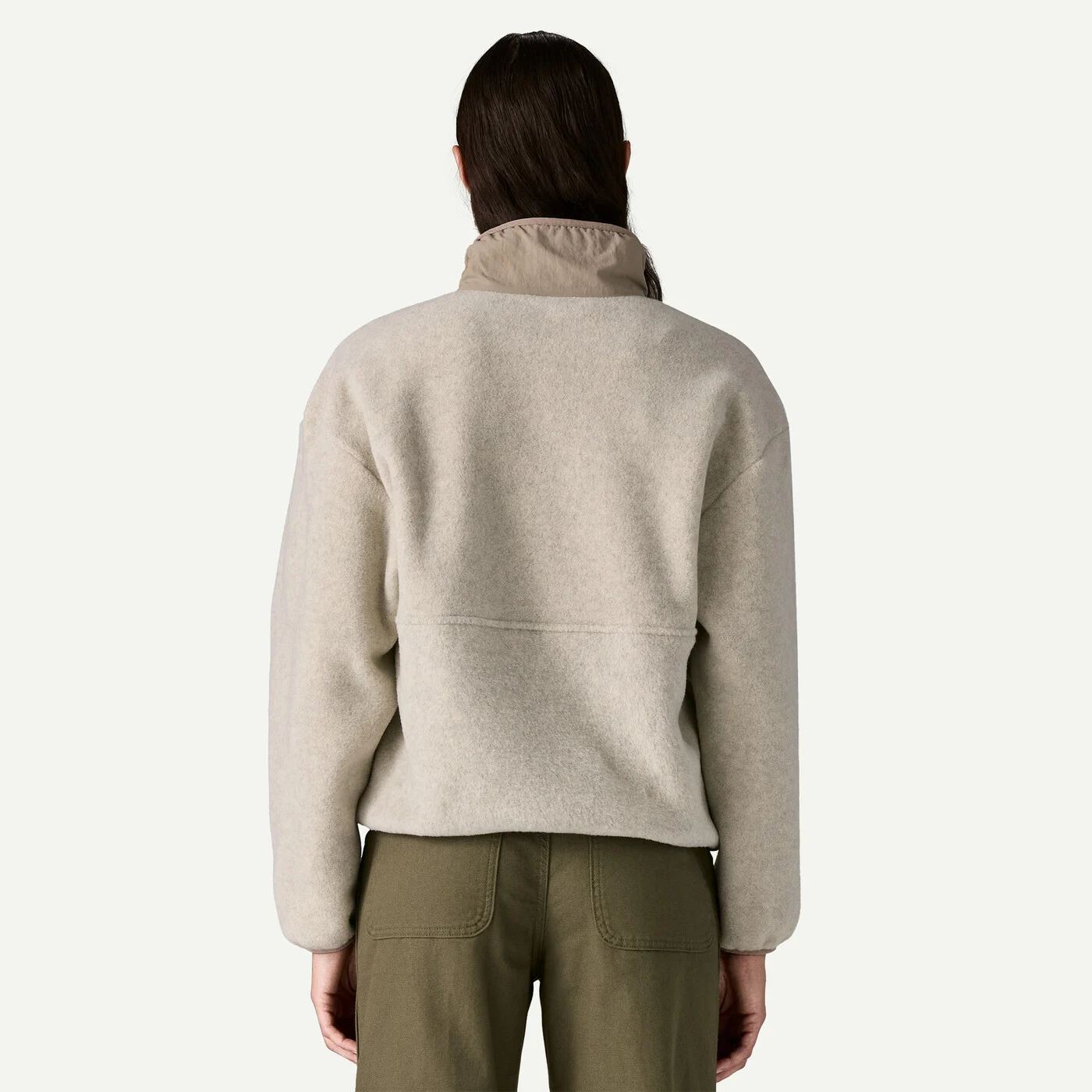 W'S Synch Marsupial jacket in recycled Synchilla® fleece with kangaroo pocket and semi-full zip.