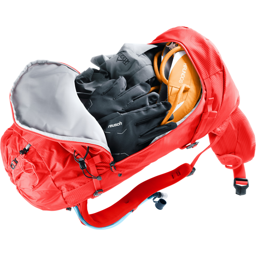 Zaino Deuter Guide 34+6 resistente e versatile per escursioni alpine con sistema contact back e supporti per attrezzature.