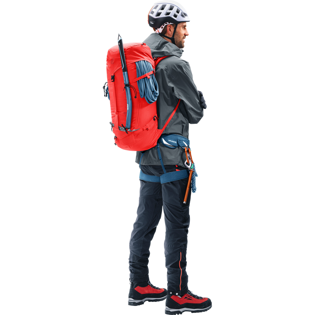 Zaino Deuter Guide 34+6 escursionismo alpino con sistema contact back e materiali idrorepellenti