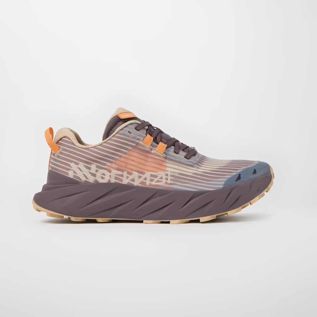 Cadí W trail running shoe with engineered mesh, Vibram Megagrip sole, and soft cushioning for smooth and rolling terrains