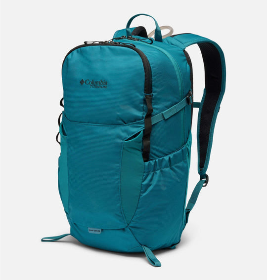 Triple Canyon™ 24L Backpack