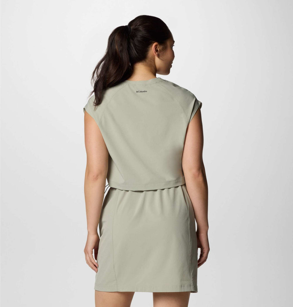 Abito Women's Boundless Beauty™ da donna, versatile e idrorepellente con pannello ventilato in mesh e vita regolabile.