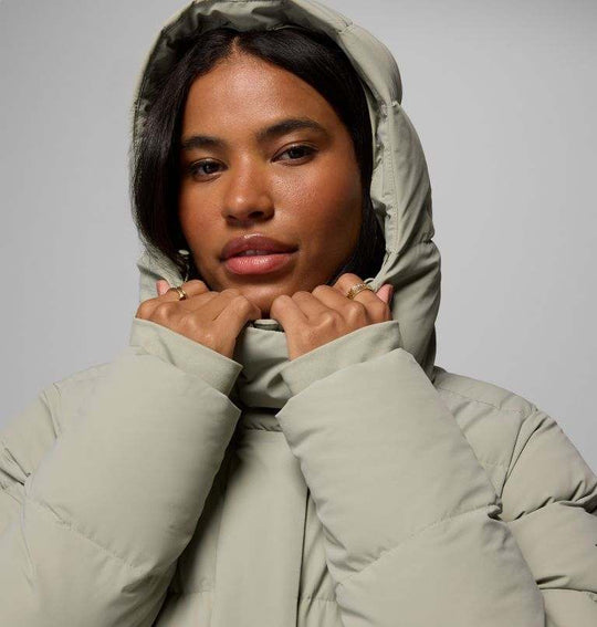 Amaze Puff™ Mid Hooded Jacket