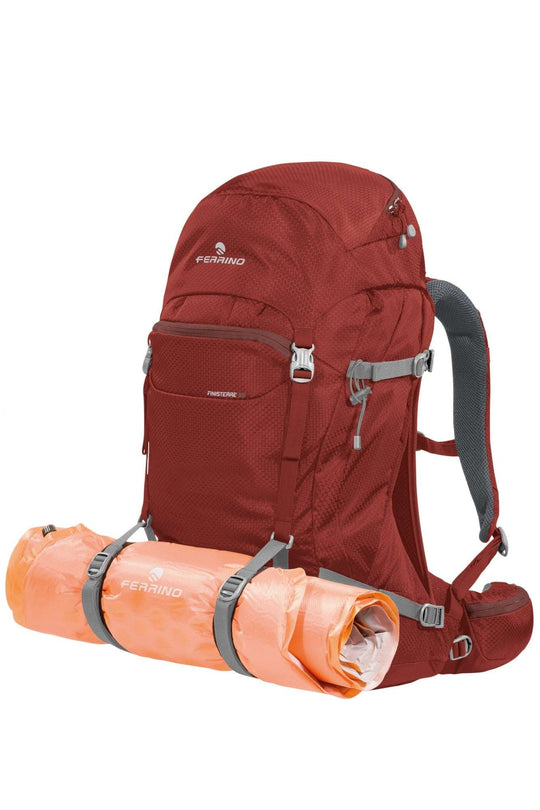 Zaino Finisterre 38 hiking backpack, red, lightweight, multiple pockets, innovative ventilation system, trekking use.