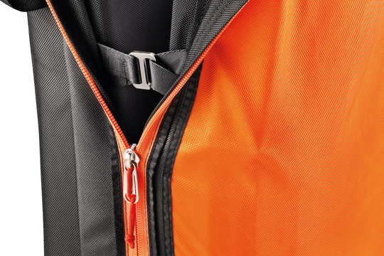 Close-up of Crash Pad Alto's robust orange fabric and durable zipper design.