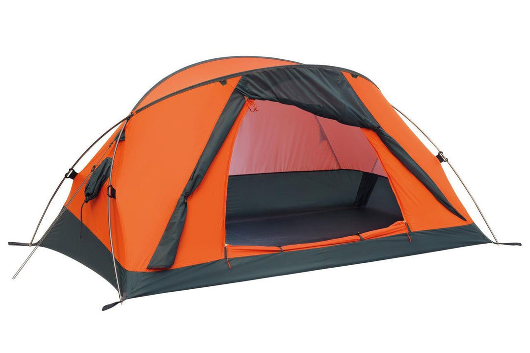 Tenda Maverick 2 montata in natura per campeggio all'aperto