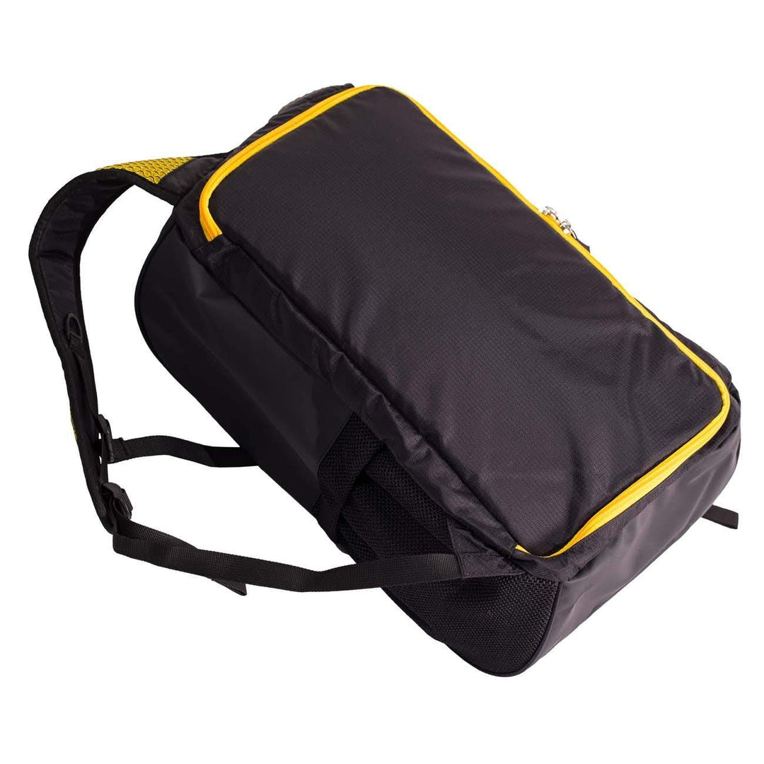 Climbing bag in nylon and PVC with large zip, internal pocket, and separate rope tarp.