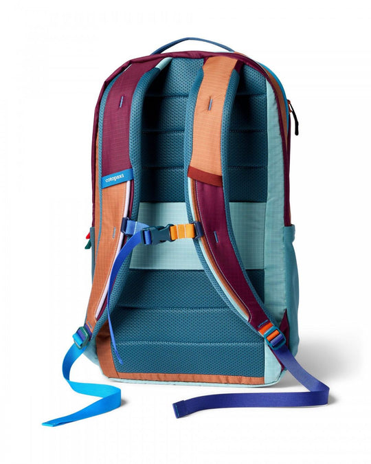 Zaino Allpa 26L Daypack urbano leggero e resistente in nylon e poliestere riciclati con tasca per laptop e aggancio trolley