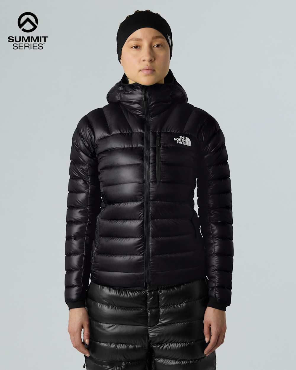 The North Face W Summit Breithorn Hoodie – Tnf Black – indossato