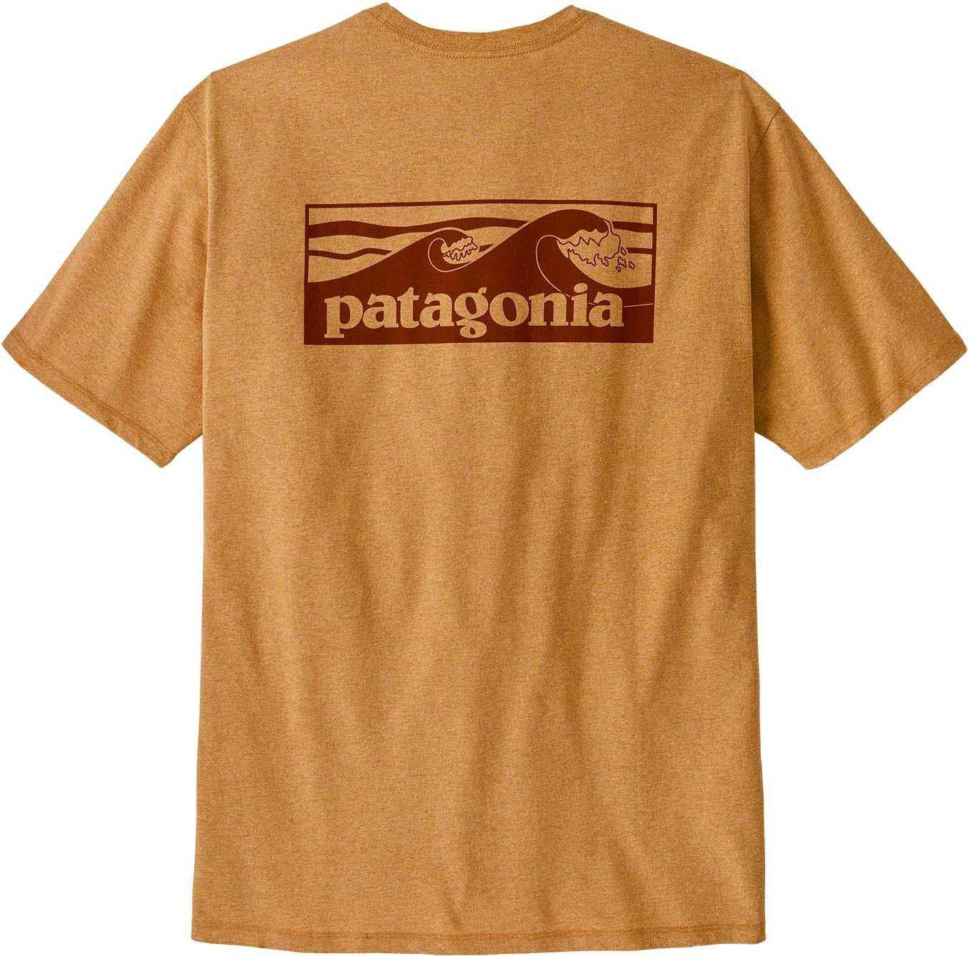 Maglietta riciclata Patagonia con taschino e certificazione Fair Trade