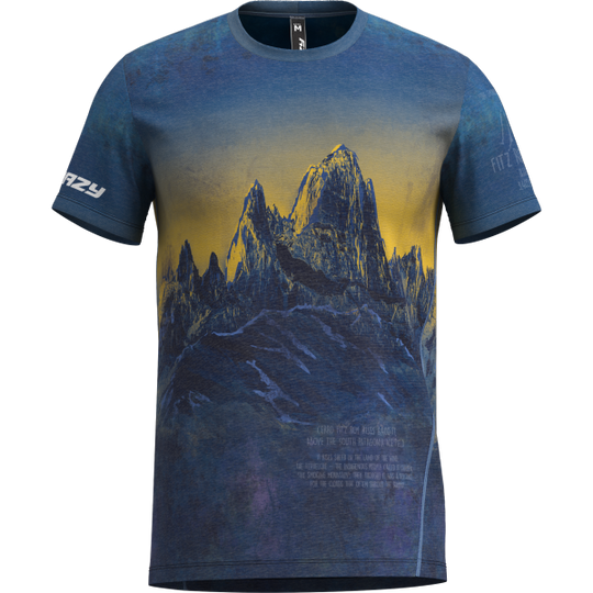 Shirt Legend t-shirt with mountain design, breathable and moisture-wicking fabric.