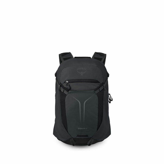 Zaino giornaliero nero in nylon, dal design essenziale con tasca frontale elasticizzata, cerniera e spallacci imbottiti.