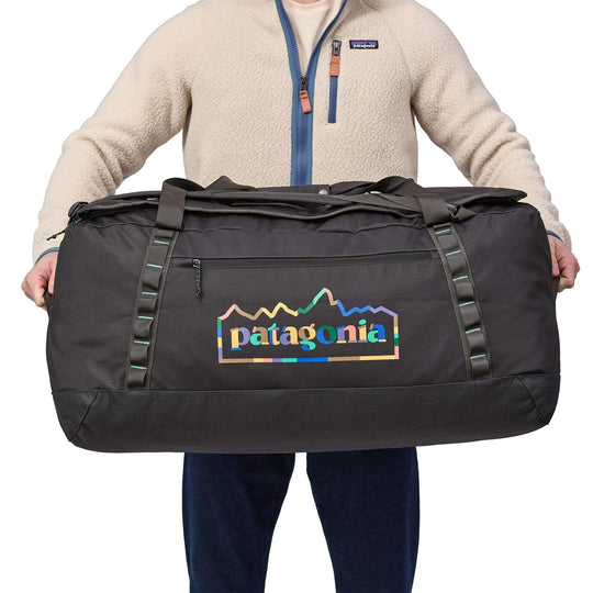 Black Hole Duffel 100L with recycled materials and ergonomic design