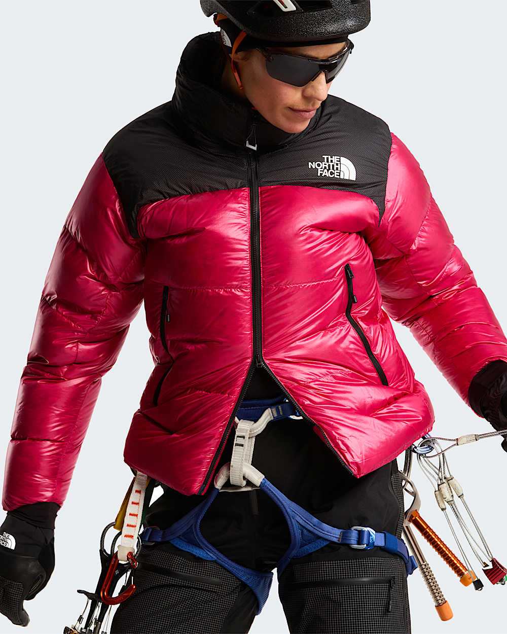 The North Face W Summit Nuptse Jacket NF0A8H3E UL2, TNF Black/Lali Guran - dettaglio vestibilità con imbrago