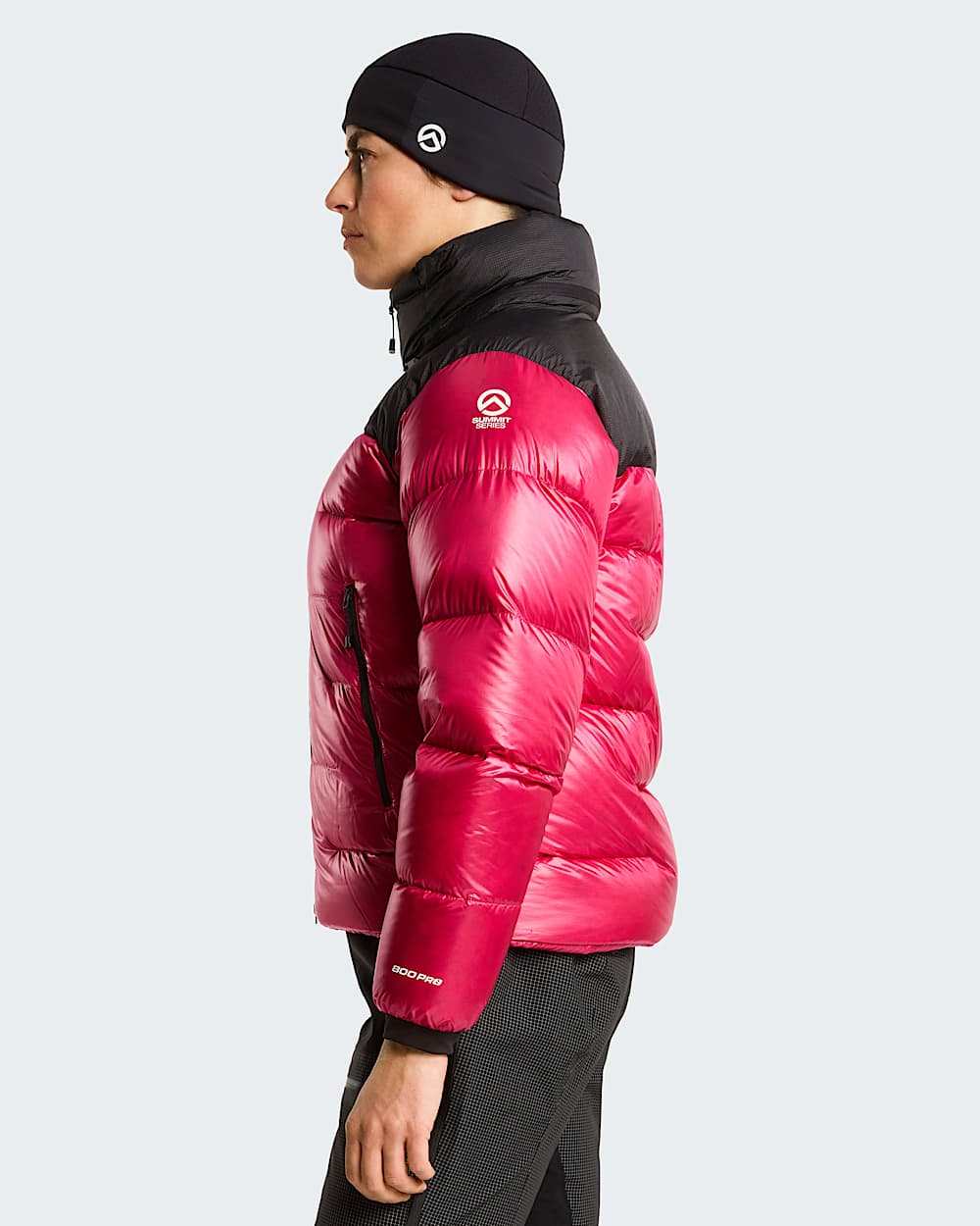 The North Face W Summit Nuptse Jacket NF0A8H3E UL2, TNF Black/Lali Guran - indossata, vista laterale