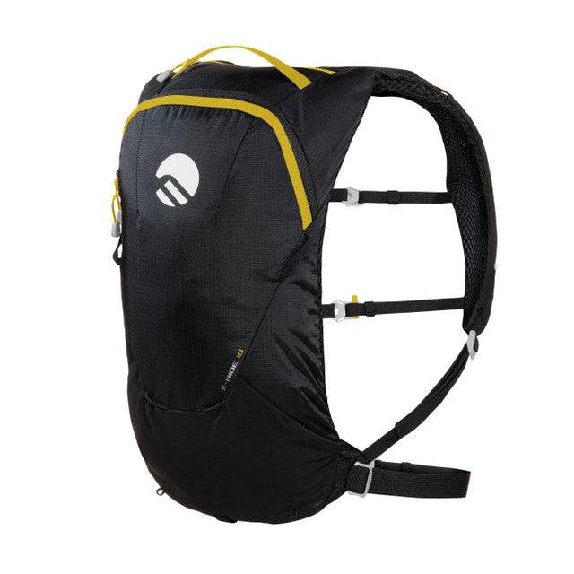 X-Ride 10 mountain bike nera e rossa su sentiero boschivo