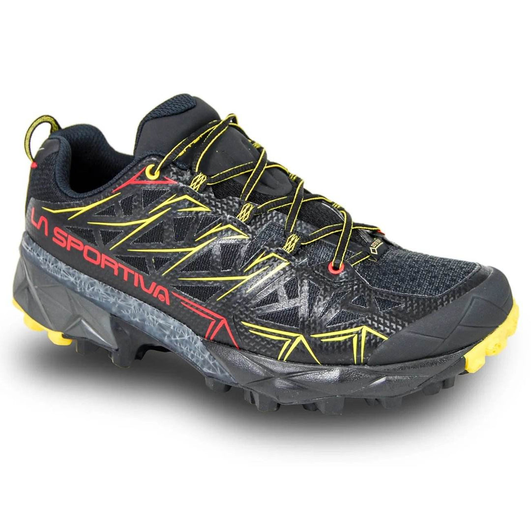 Waterproof Akyra Gtx trail running shoe with GORE-TEX, designed for winter running, Ultra Trails, and marathons.
