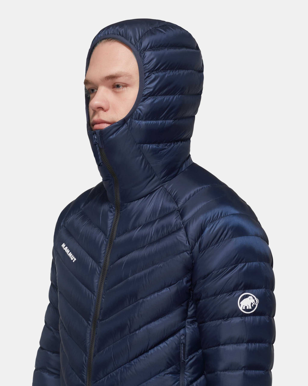 Mammut Broad Peak In Hooded Jacket Men - Marine/Black - dettaglio cappuccio