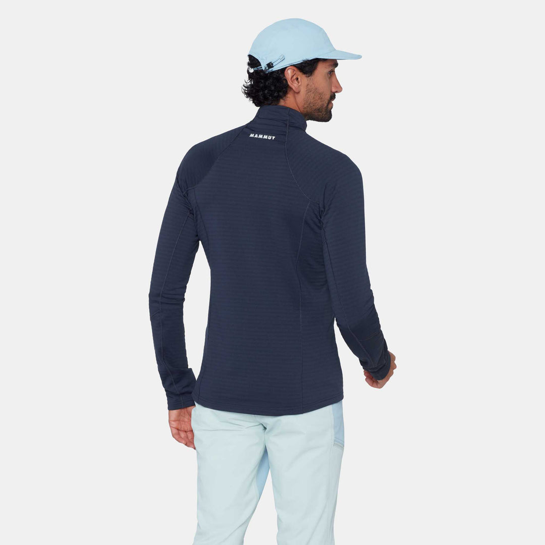 Mammut Taiss ML Jacket Men Marine – indossata, vista posteriore