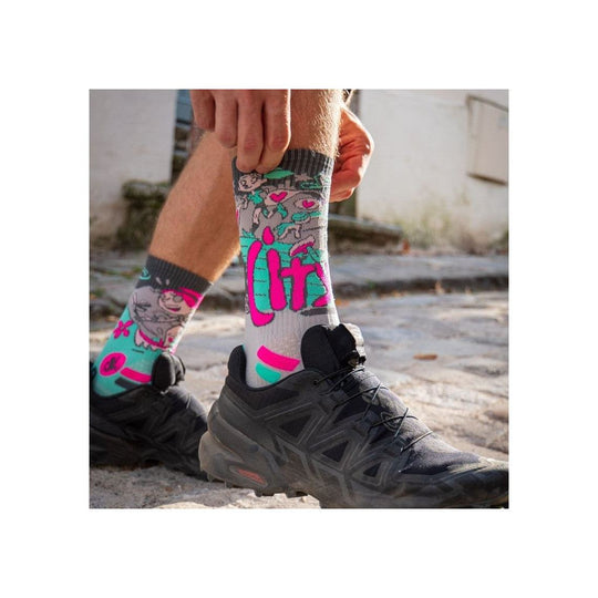 Calze BV Sport Trail Ultra Collector DBDB Ville vs Montagne, dettaglio delle calze indossate