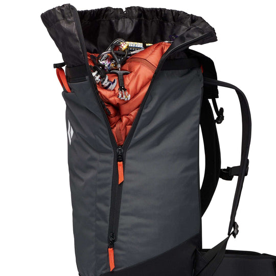 Crag 40 Backpack - Carbon - Blogside