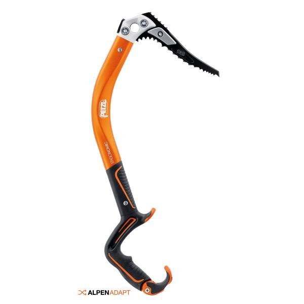 Piccozza ERGONOMIC arancione e nera, con manico curvo e impugnatura sagomata, testa metallica con lama dentata.