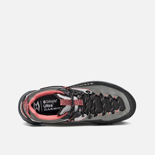 Akron Gtx Wms Alloy Grey/Mineral Red – vista dall’alto