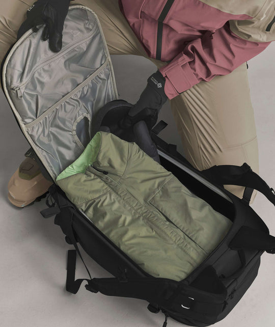Ortovox Haute Route 30 S Black Raven, comparto principale aperto con equipaggiamento