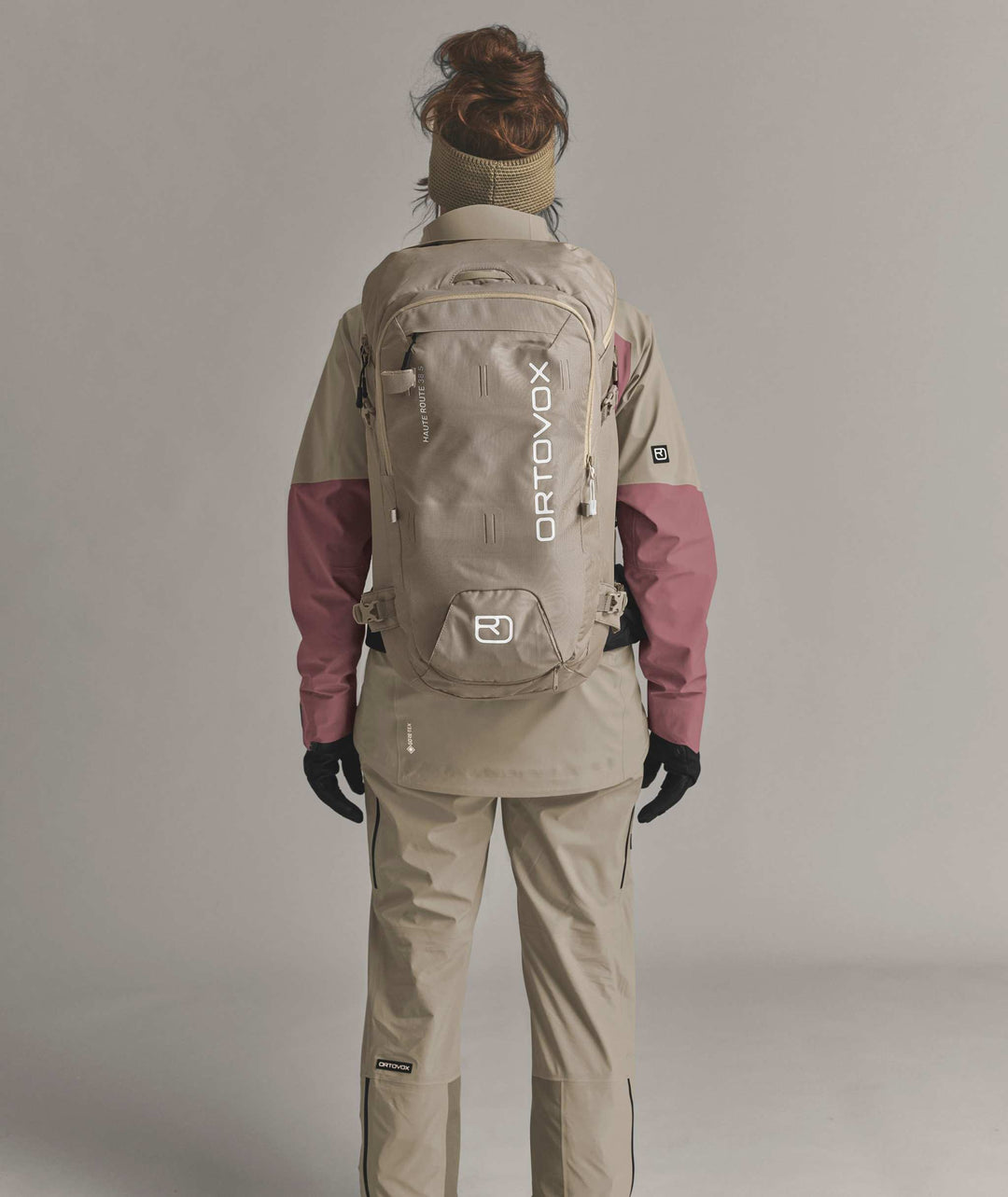 Ortovox Haute Route 38 S Dark Linen, indossato, vista posteriore