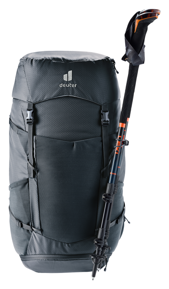 Deuter Futura Pro 38 SL Black, frontale con bastoncini
