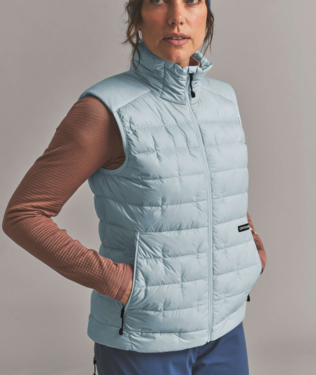 Ortovox Downwool 180 Vest W - Glacier Grey, dettaglio tasche anteriori