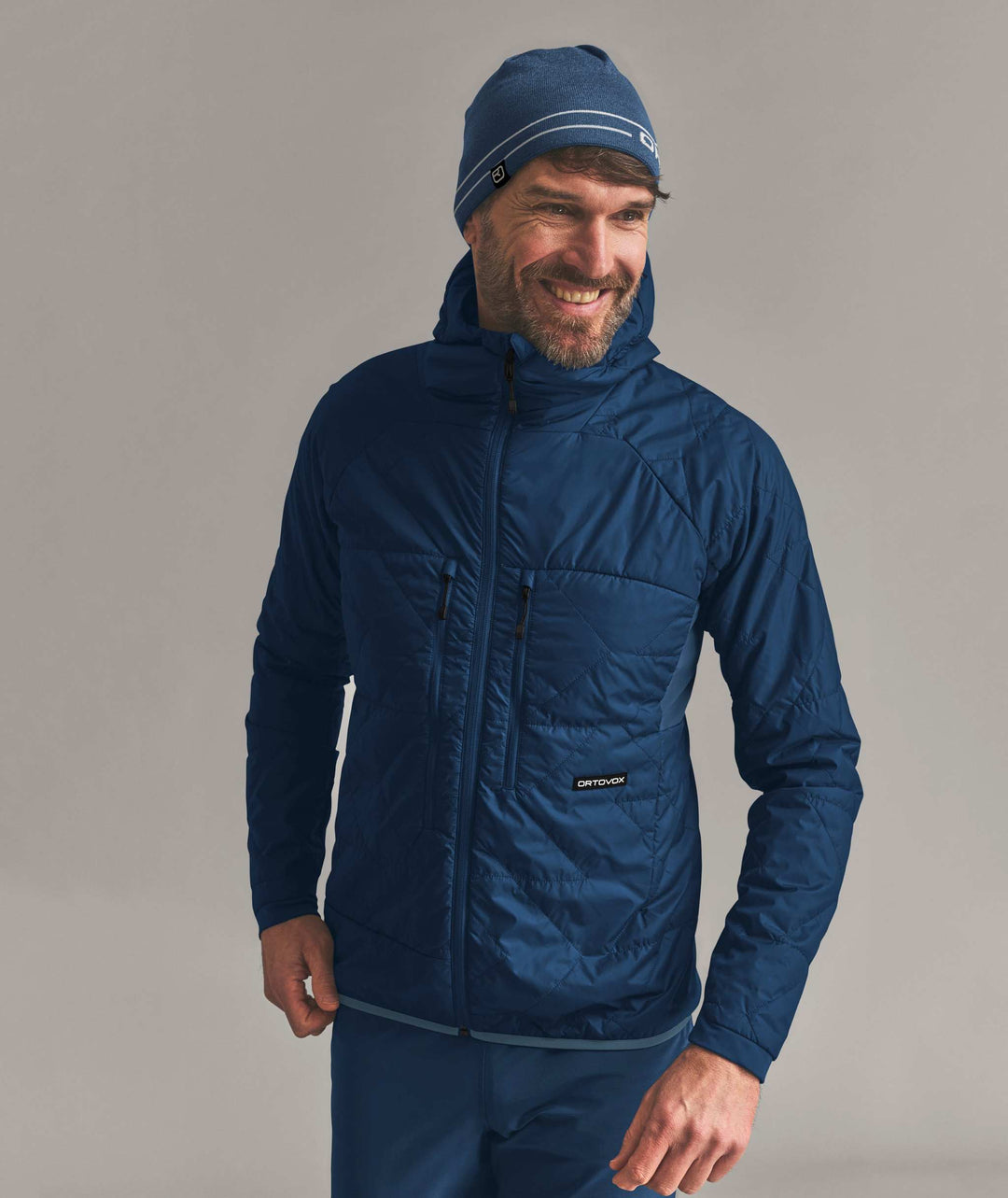 Ortovox Venet Swisswool 60 Jacket M - Blue Nunatak, indossata, vista frontale
