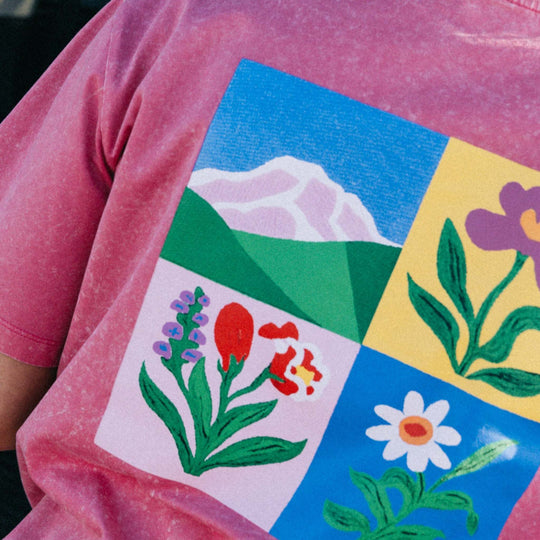 Picture Lyra Tee Beetroot Powder Washed, dettaglio grafica sul retro
