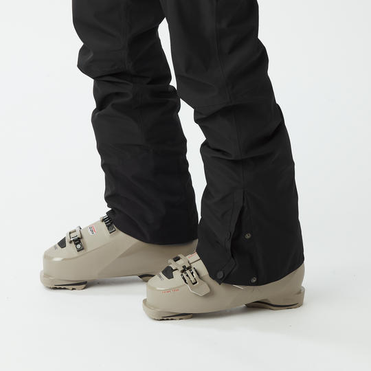 Picture Object Pants Black, dettaglio fondo gamba