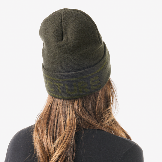 Picture Mountain Beanie Grape Leaf, indossato retro donna